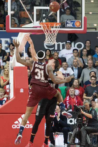 们在比赛中 们在比赛中