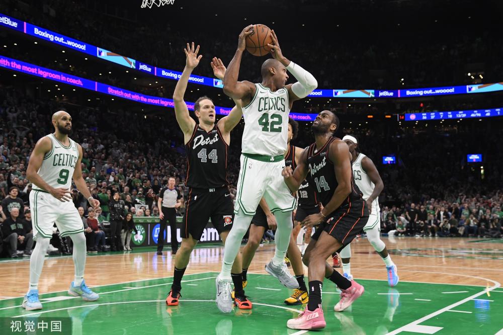 比赛中占据 比赛中占据